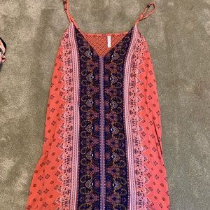 Small target sleeveless dress